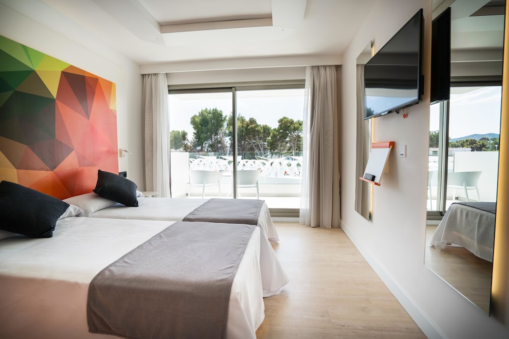 SUPERIOR, DOUBLE BED, BALCONY