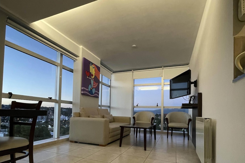 Amerian Carlos Paz Apart And Suites 34/53