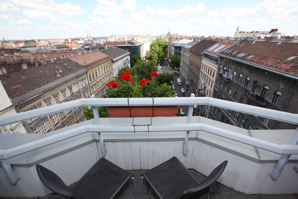 Medos Hotel Budapest in BUDAPEST