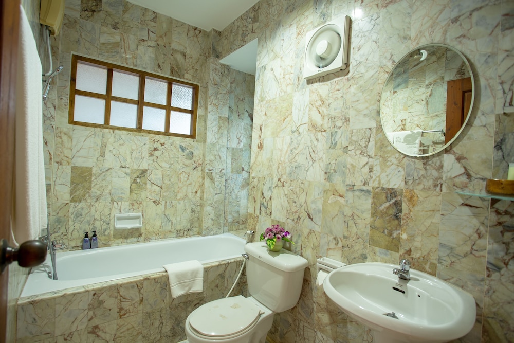 Bangtao Village Resort 58/60