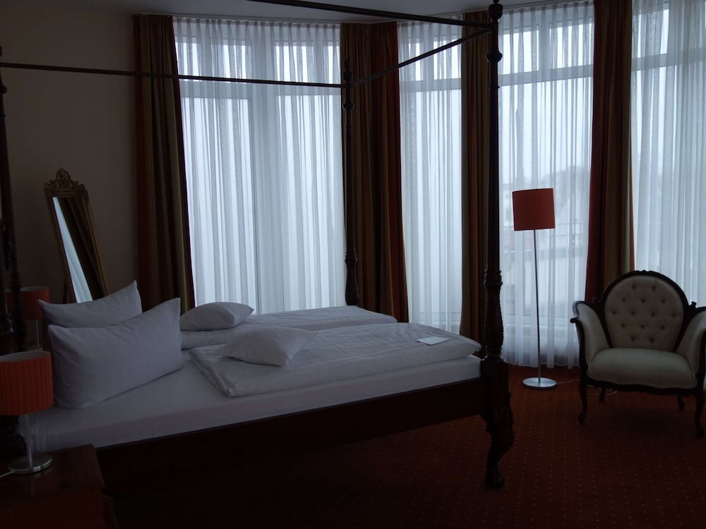Mercure Hotel Plaza Magdeburg 36/56