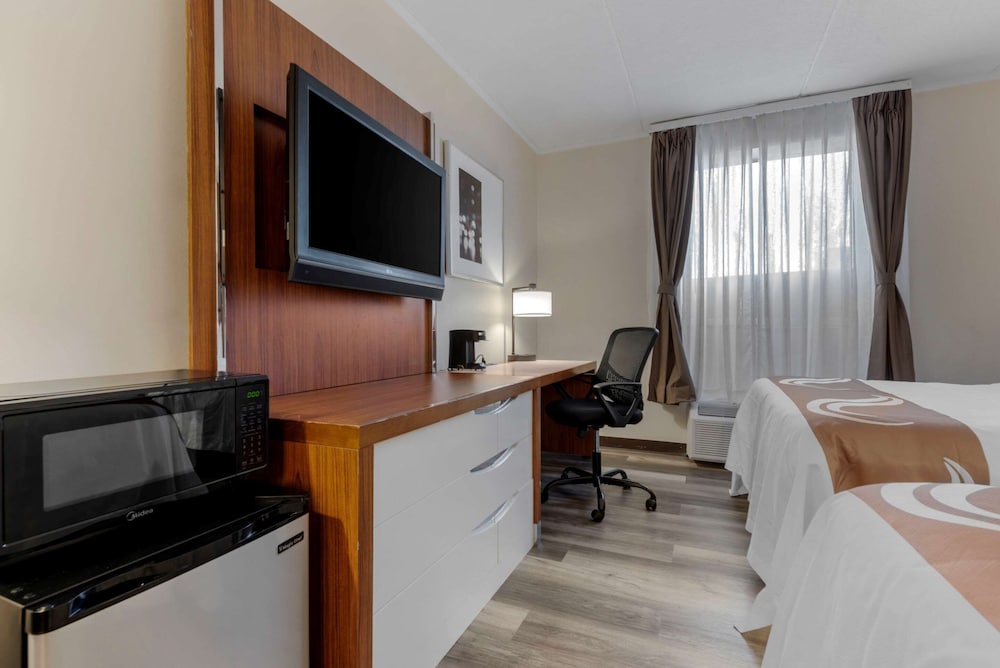 Quality Inn & Suites New Hartford - Utica 21/43