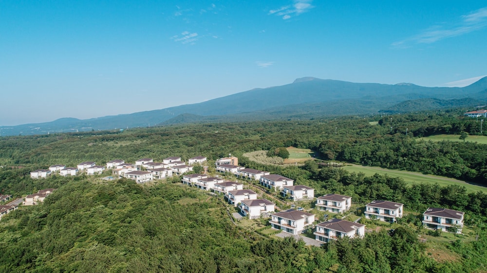 Kylin Villa Resort 52/59