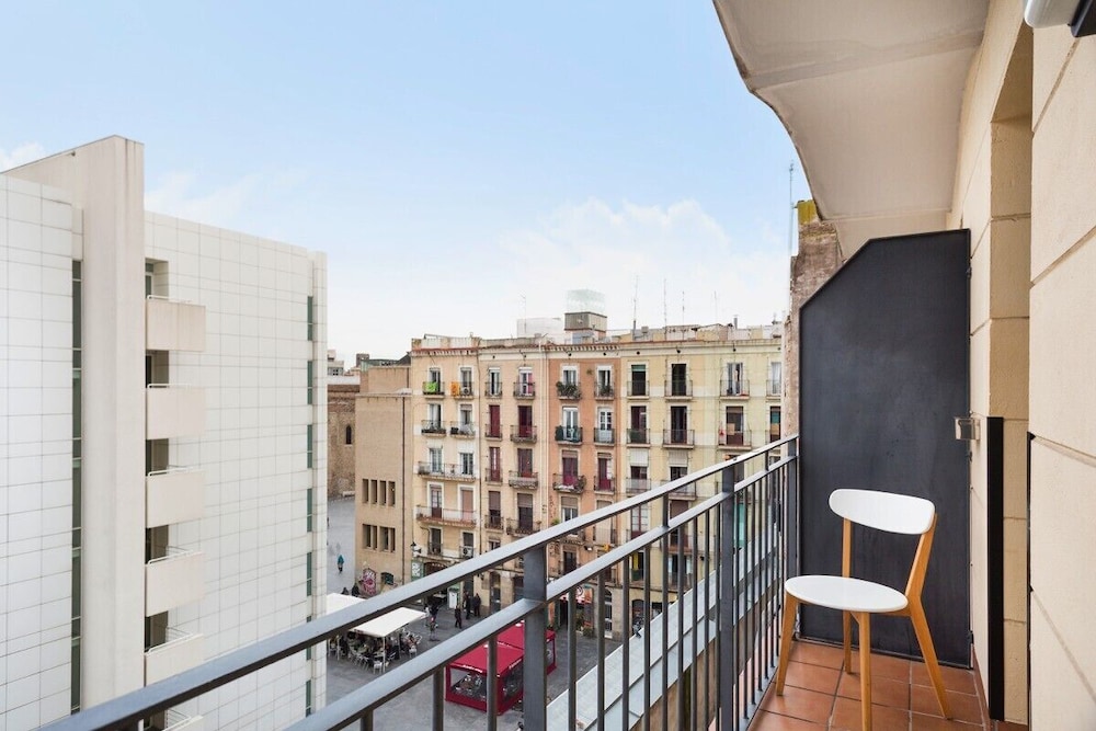 Acta Bcn 40 3/54