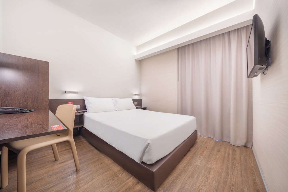 Room at Moov Hotel Evora, EVORA