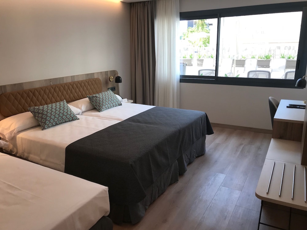 Presidente Hotel 25/69