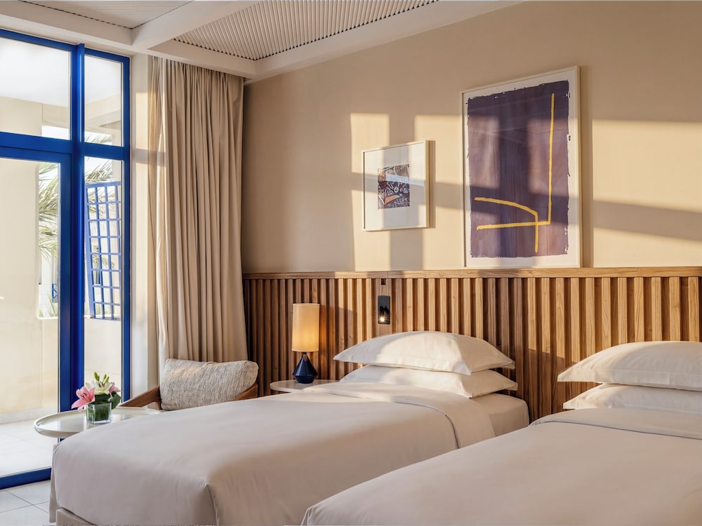 Superior, Twin Beds, Sea View