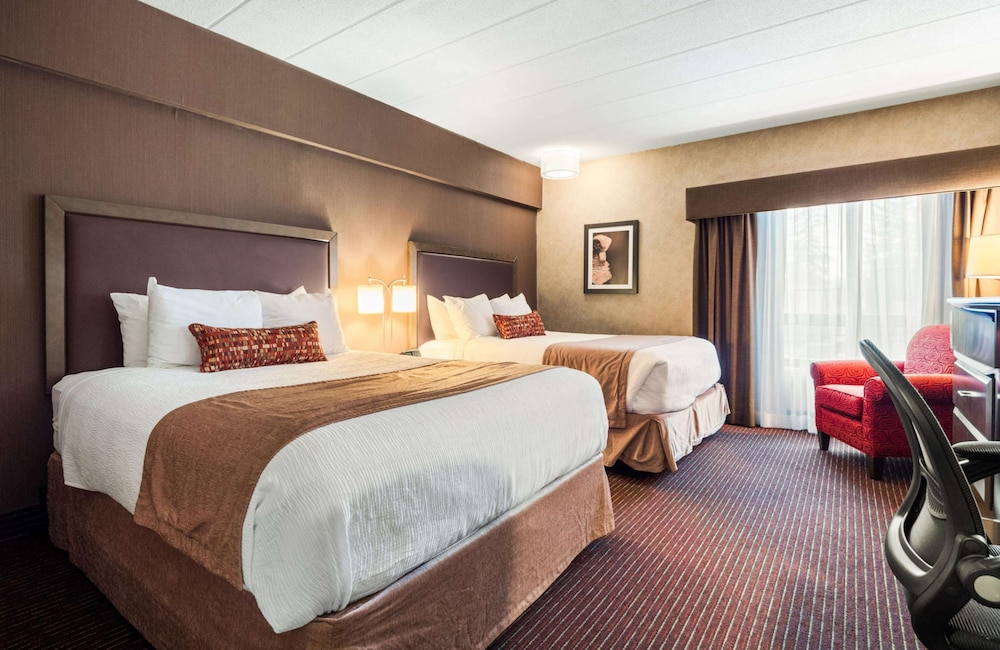 Tower, Standard, 2 Queen Beds