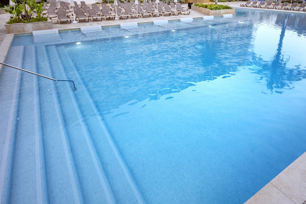 GHT Oasis Park & Spa 44/66