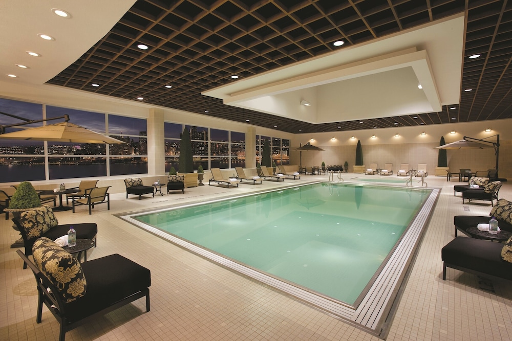 Caesars Windsor- A Caesars Rewards Destination 24/47