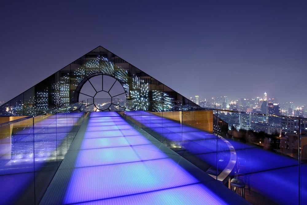 Tower Club at Lebua 25/49