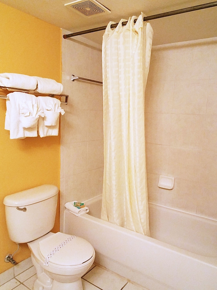 Emerald Shores Resort 15/79