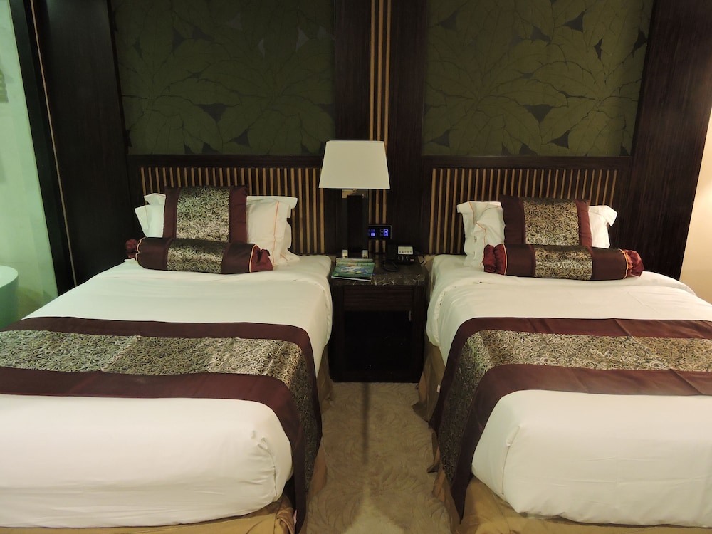 Hotel Royale Signature 8/61