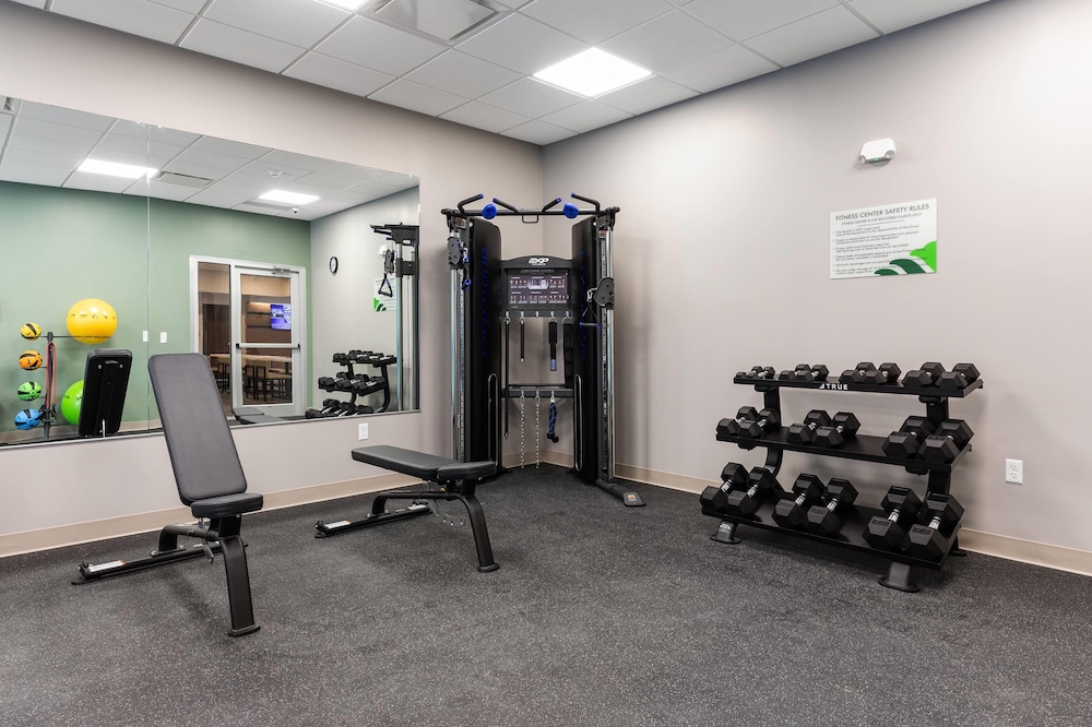 Wingate by Wyndham Geneva at SPIRE Academy 31/56