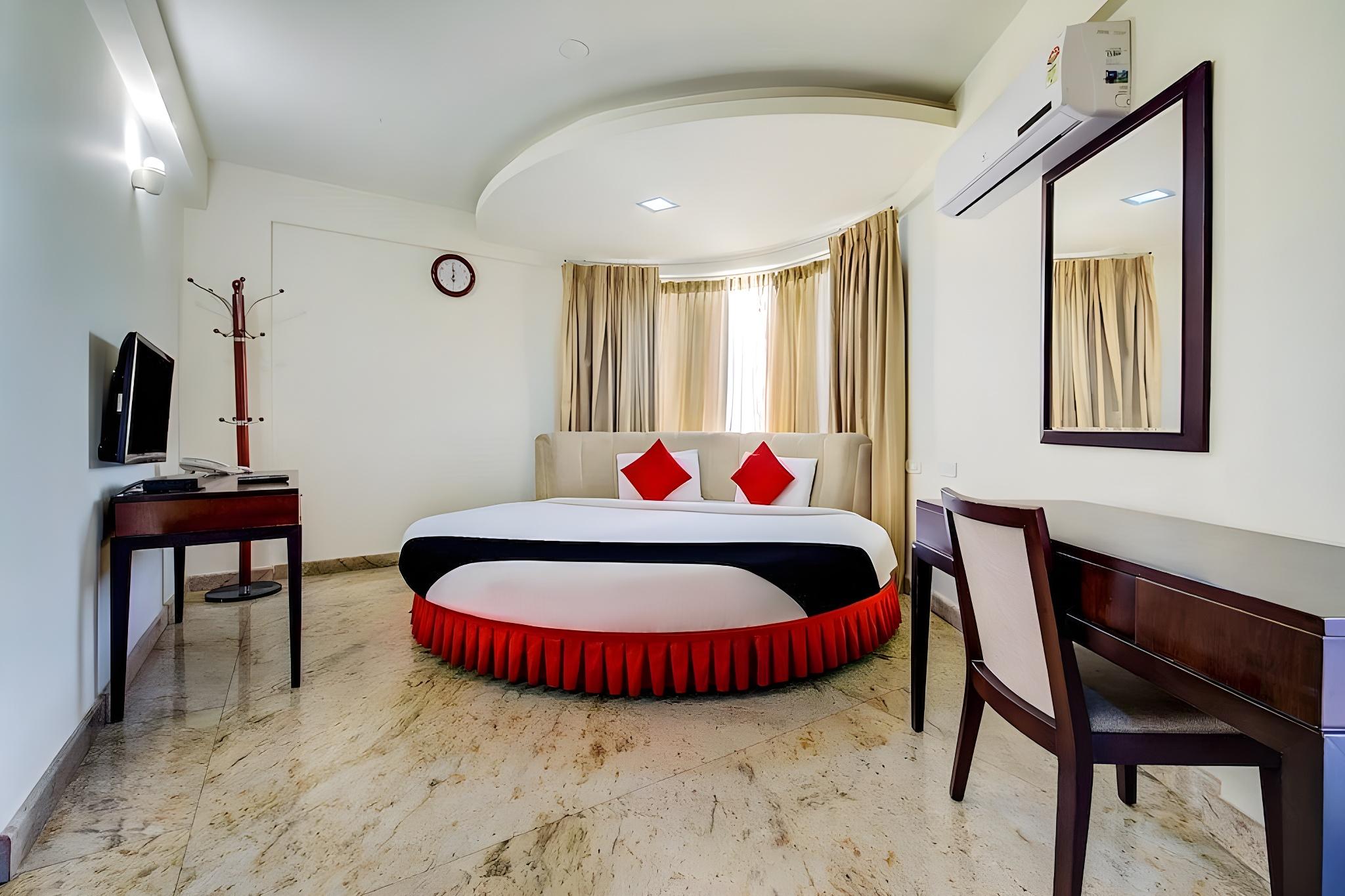 CRYSTAL PARK INN 17/25