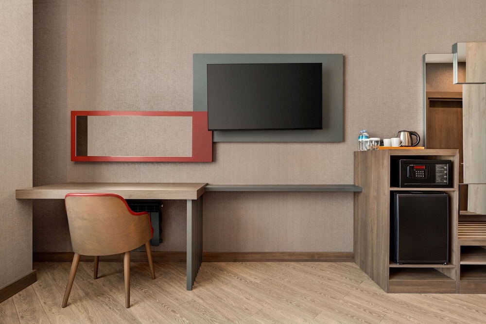 Ramada Encore by Wyndham Istanbul Avcilar 38/41