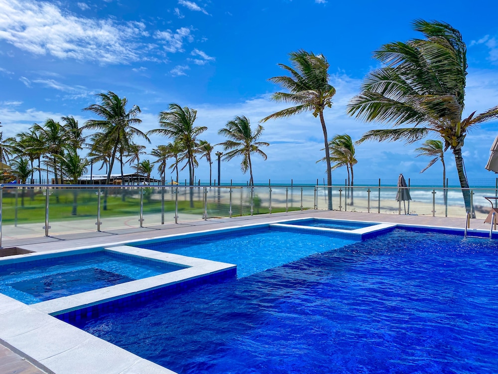 Jangadeiro Praia Hotel 35/67
