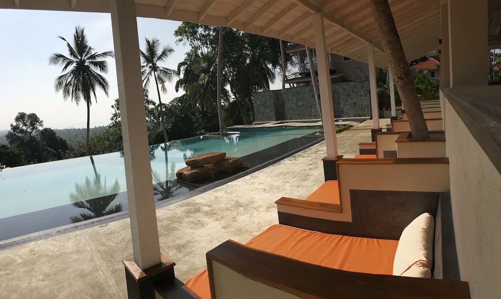 Tabula Rasa Resort 65/69