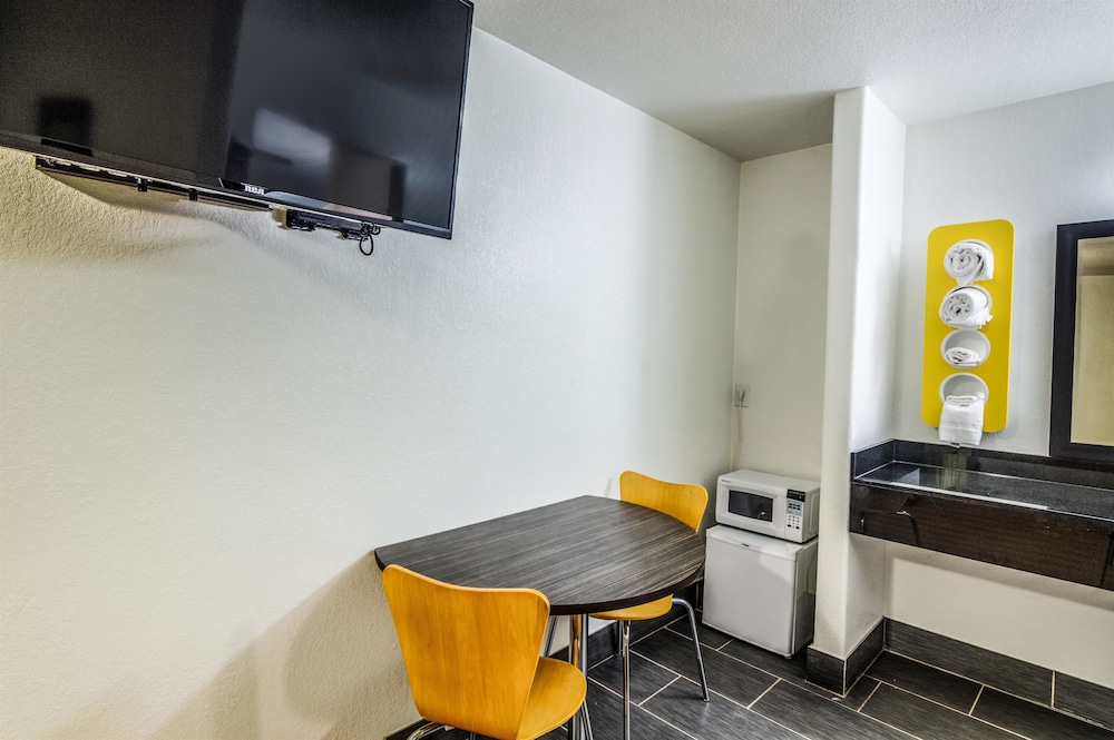 Motel6 Childress, TX 37/48