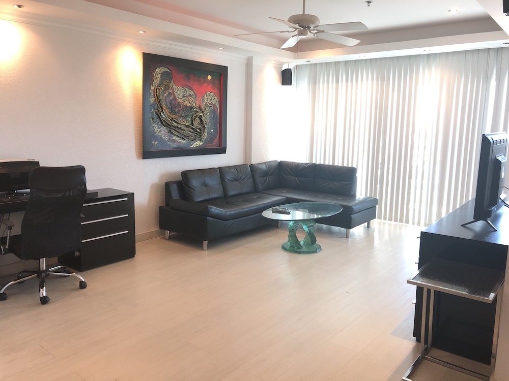 View Talay 6 Condominium By Honey 56/84