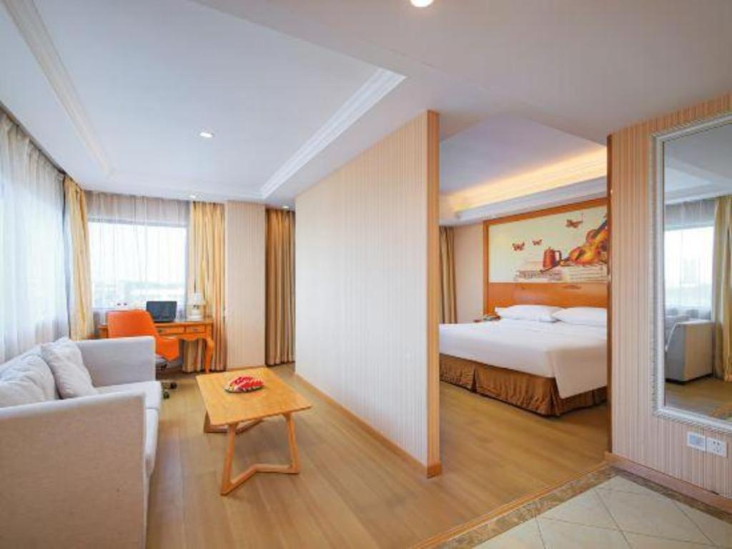 Vienna Hotel (Suzhou Fashion stage Yangcheng Lake store) 15/46
