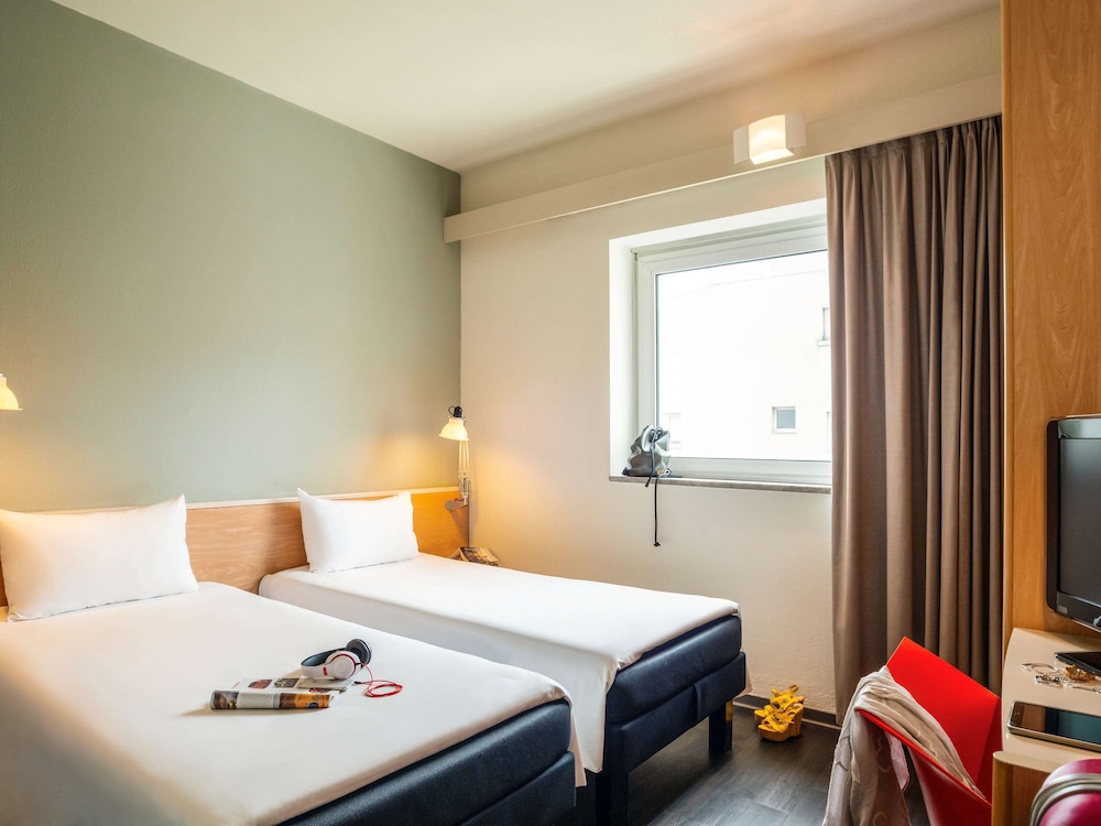Ibis Milano Centro 13/77