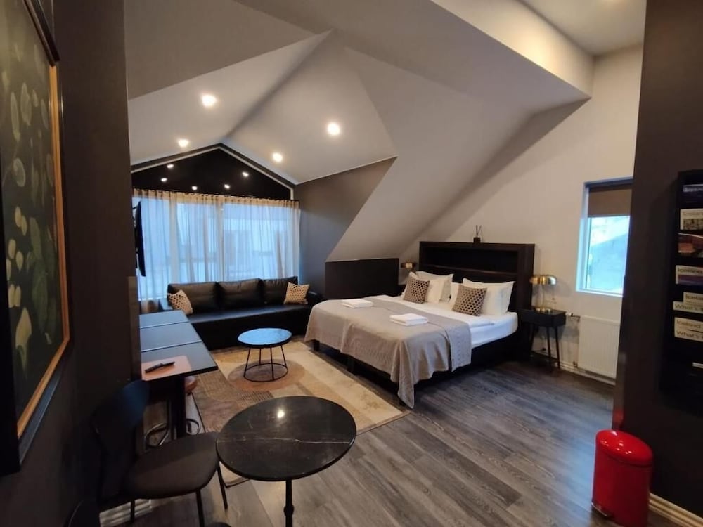 Vintage Apartment Hotel 16/50