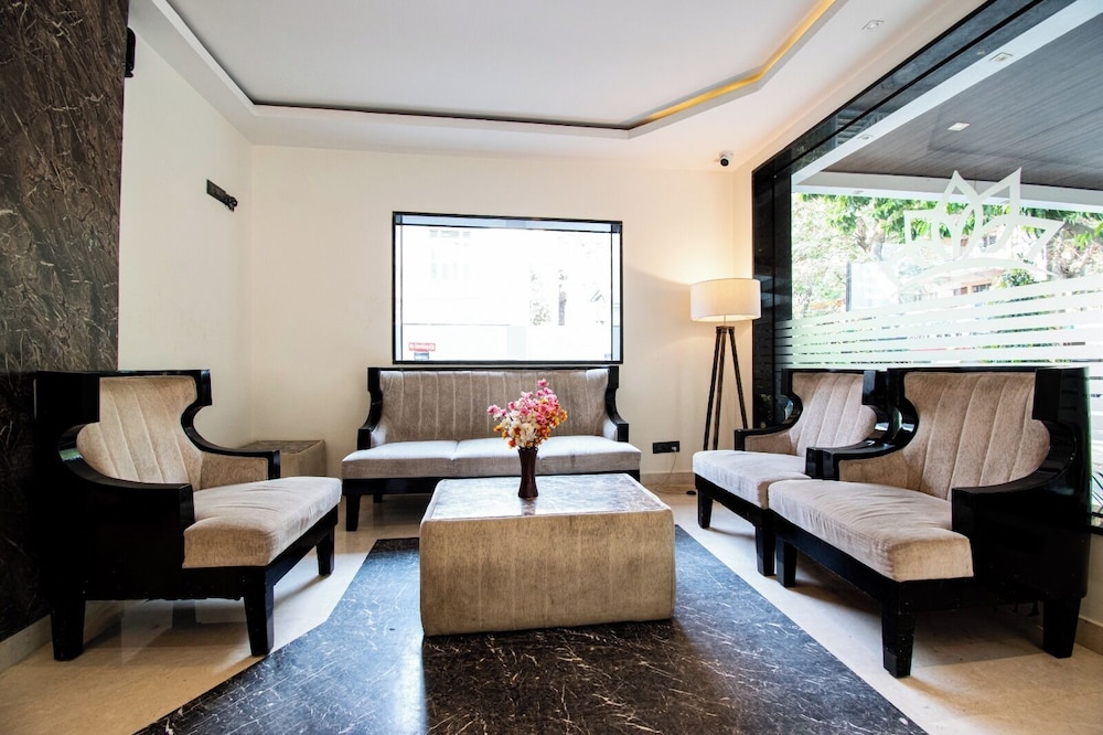 Akshaya Aura 38/53