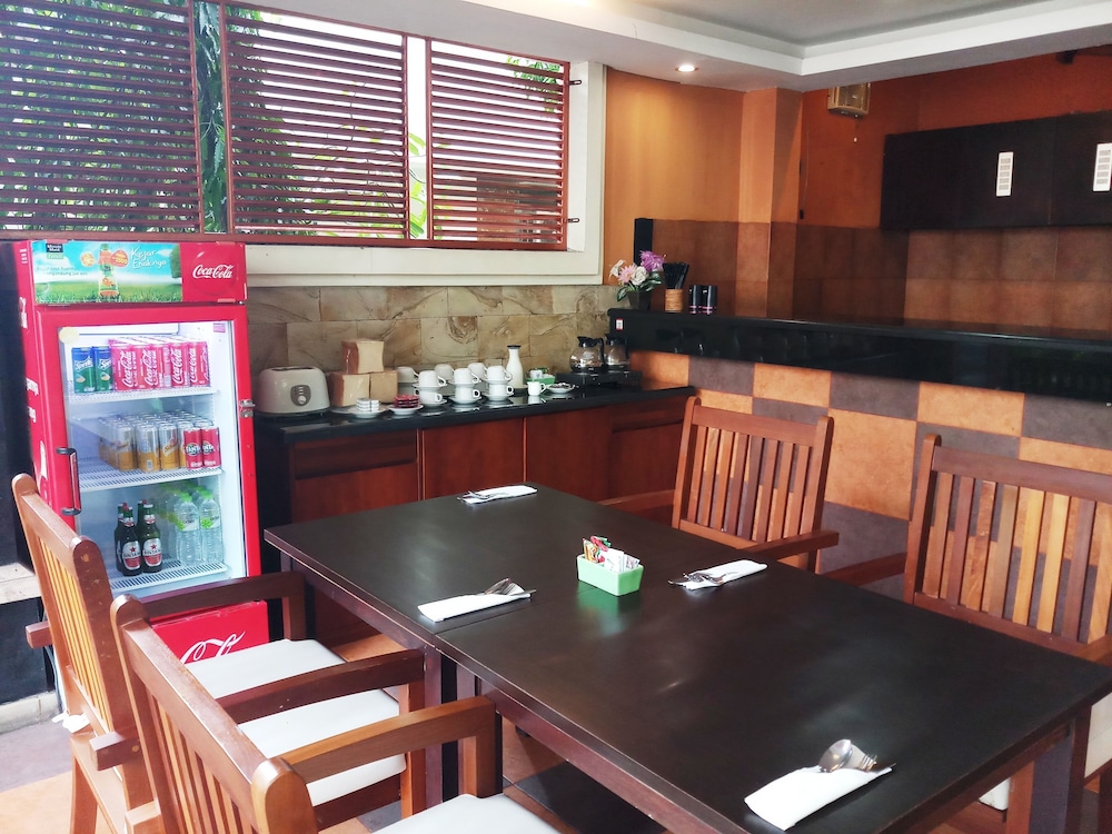 Aman Sari Villa 18/30