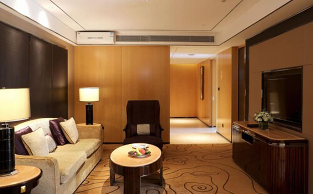Hilton Zhongshan Downtown 51/74