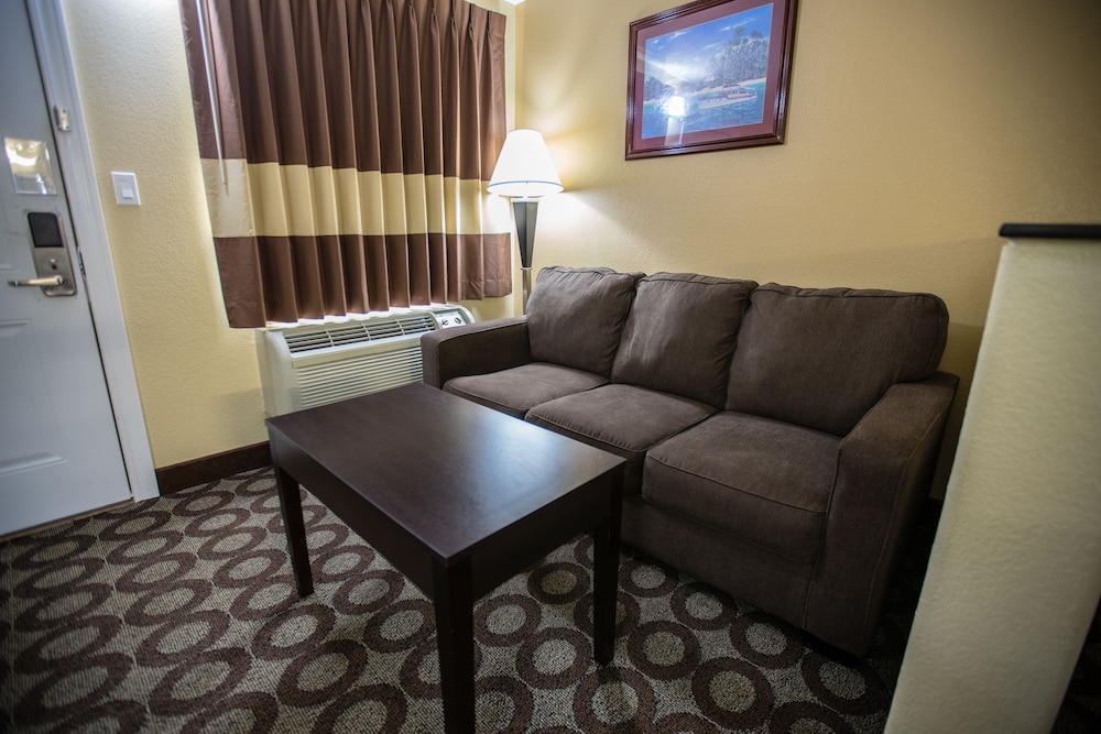 Relax Inn &amp; Suites 58/82