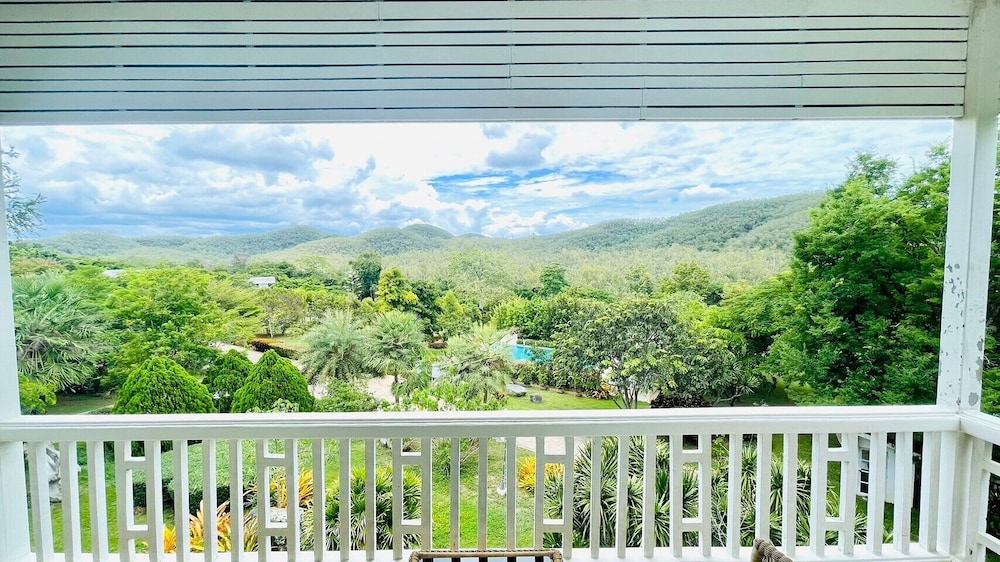 Baan Ing Khao 44/50