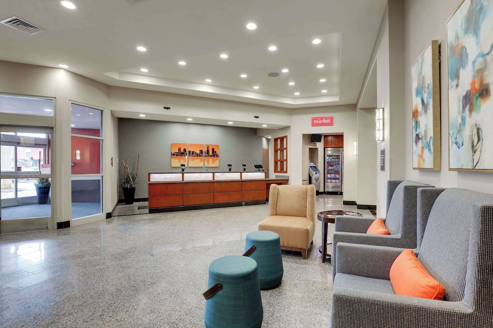 Drury Inn Suites Charlotte Arrowood 34/50