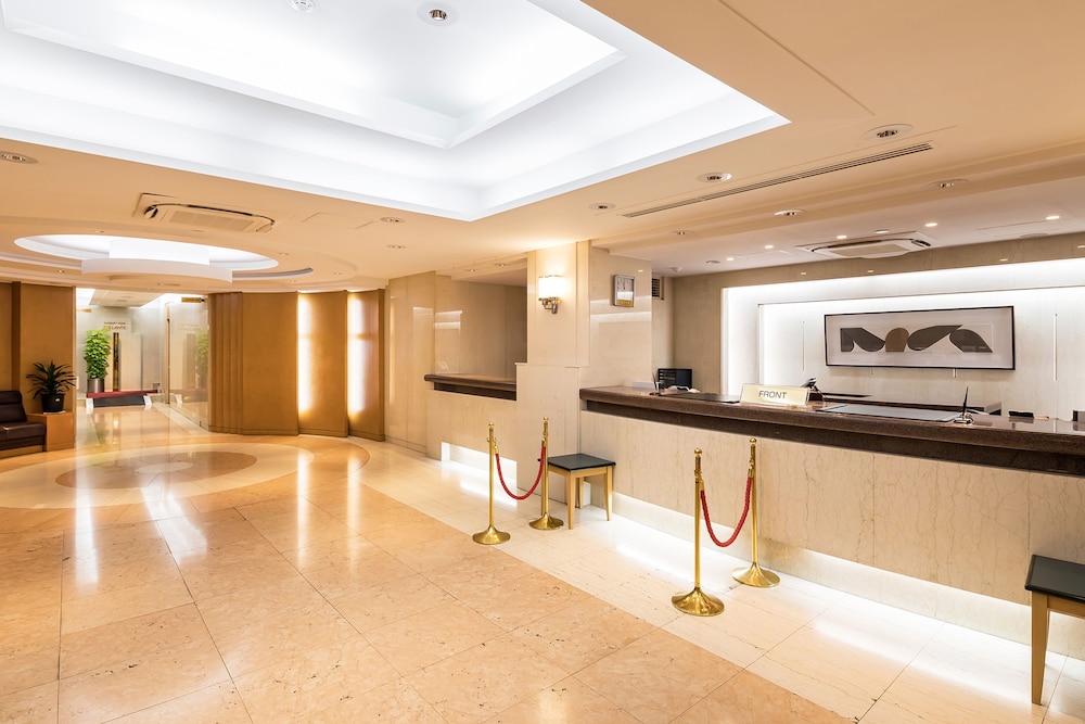 Akasaka Yoko Hotel 4/65