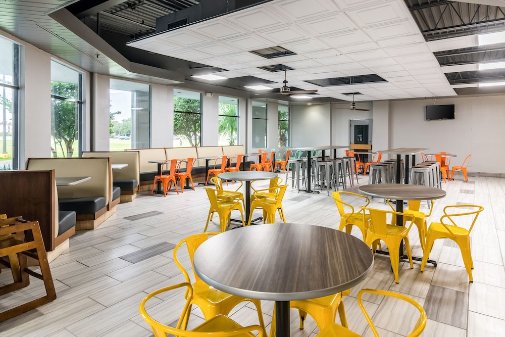 restaurant-cafeteria