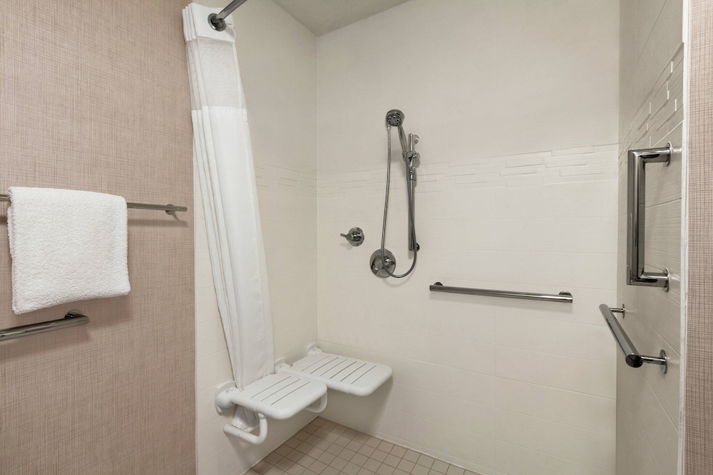 Residence Inn Salinas Monterey 8/30