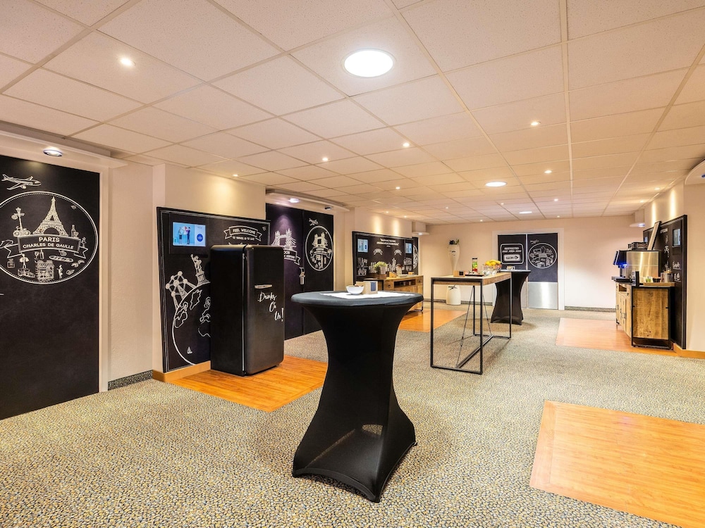 NOVOTEL BRUSSELS AIRPORT 46/75