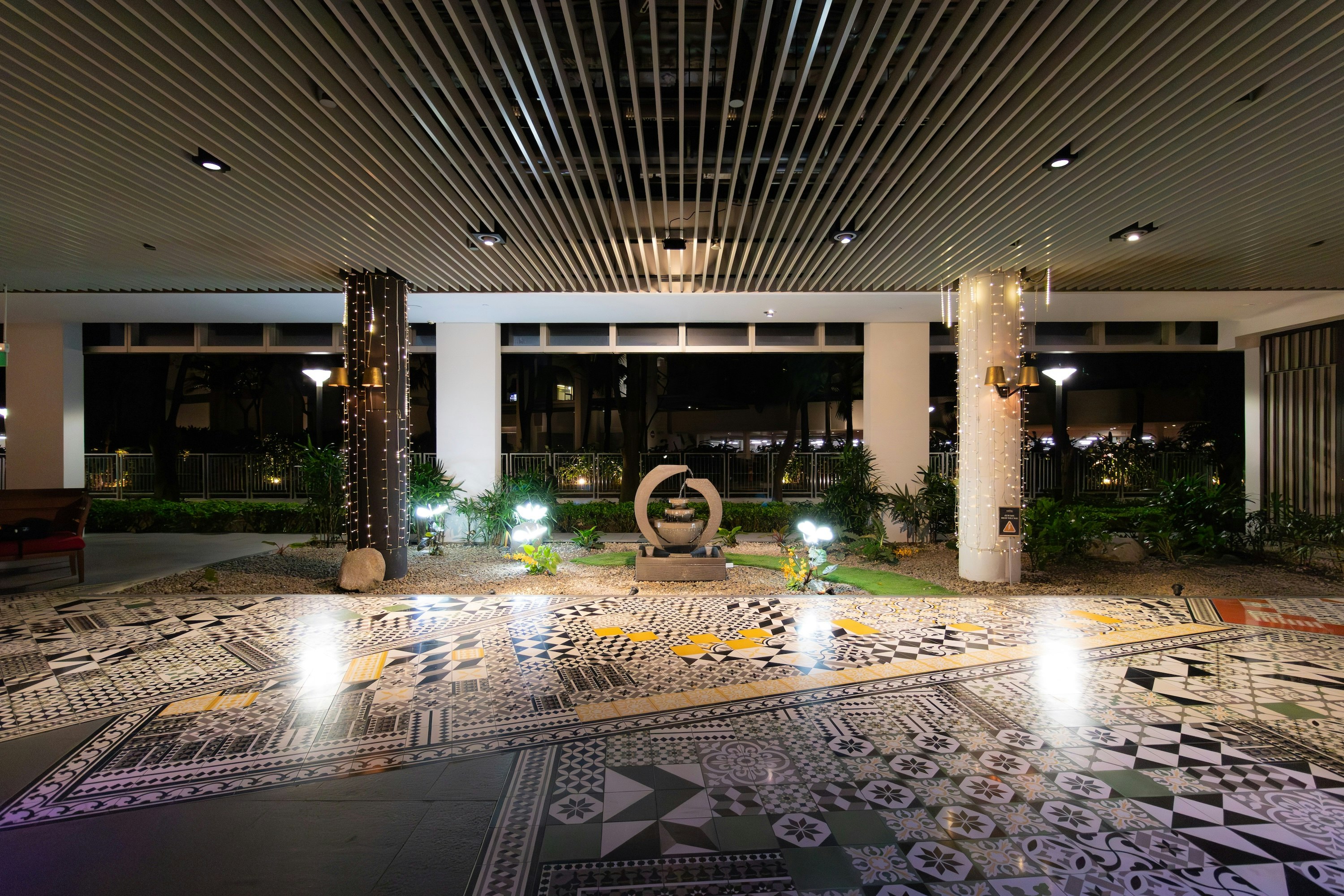 M Social Singapore 5/81