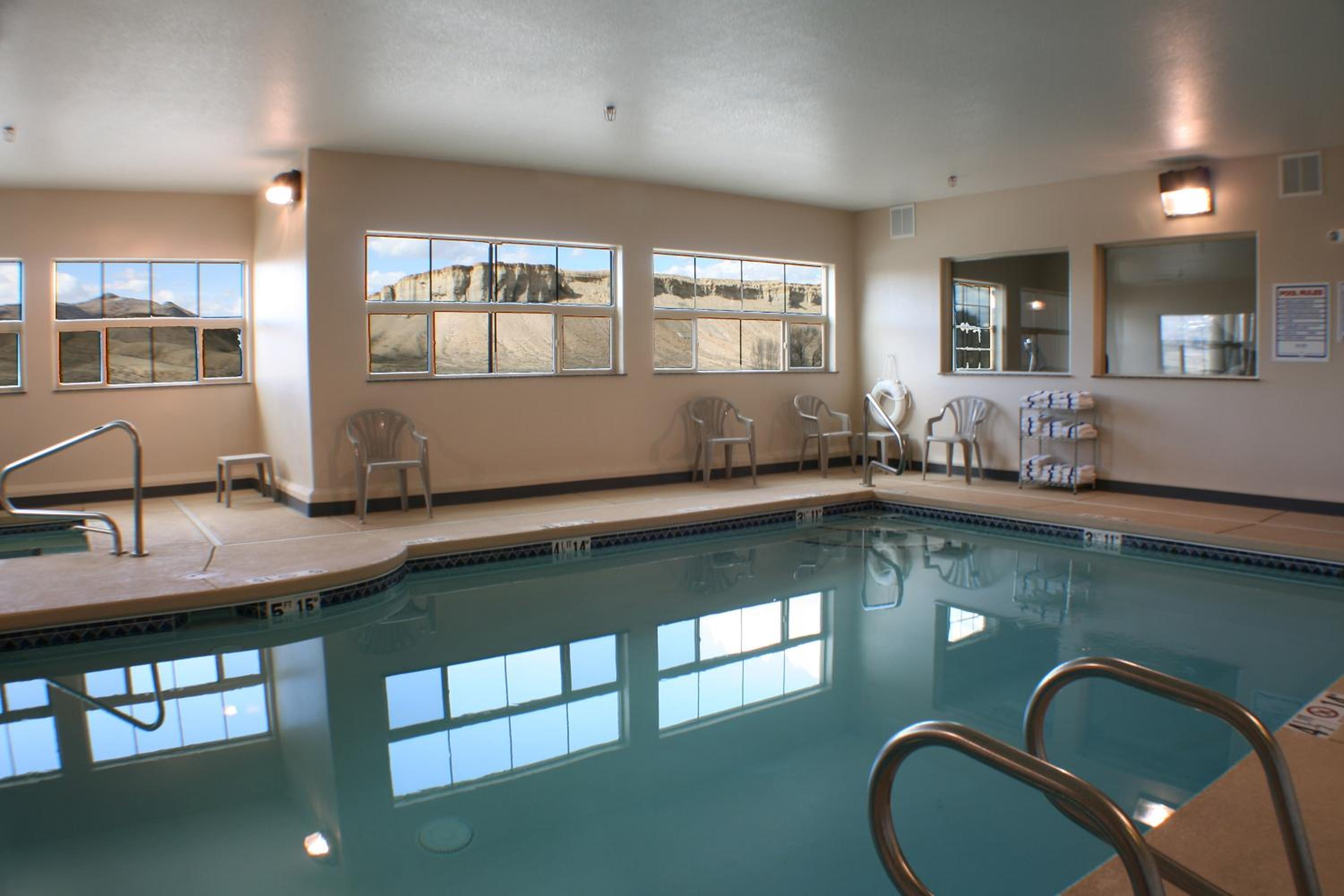 Allington Inn and Suites of Kremmling 13/28