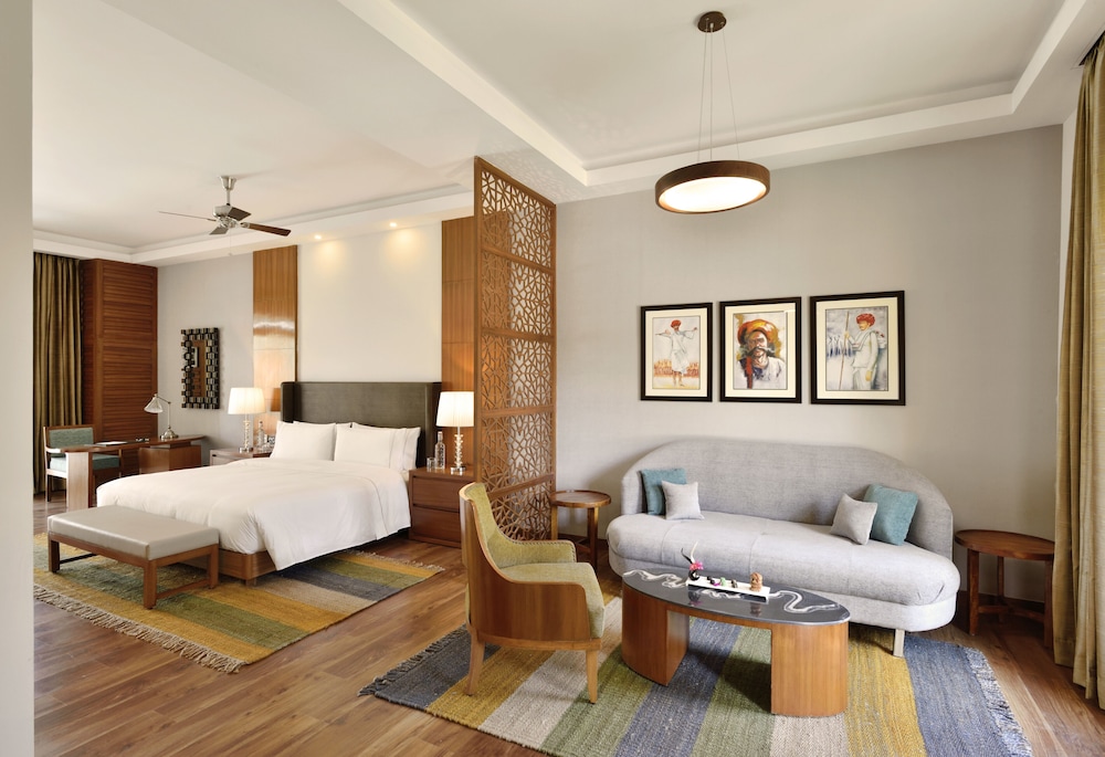Royal, Villa, Double Bed, Pool Access