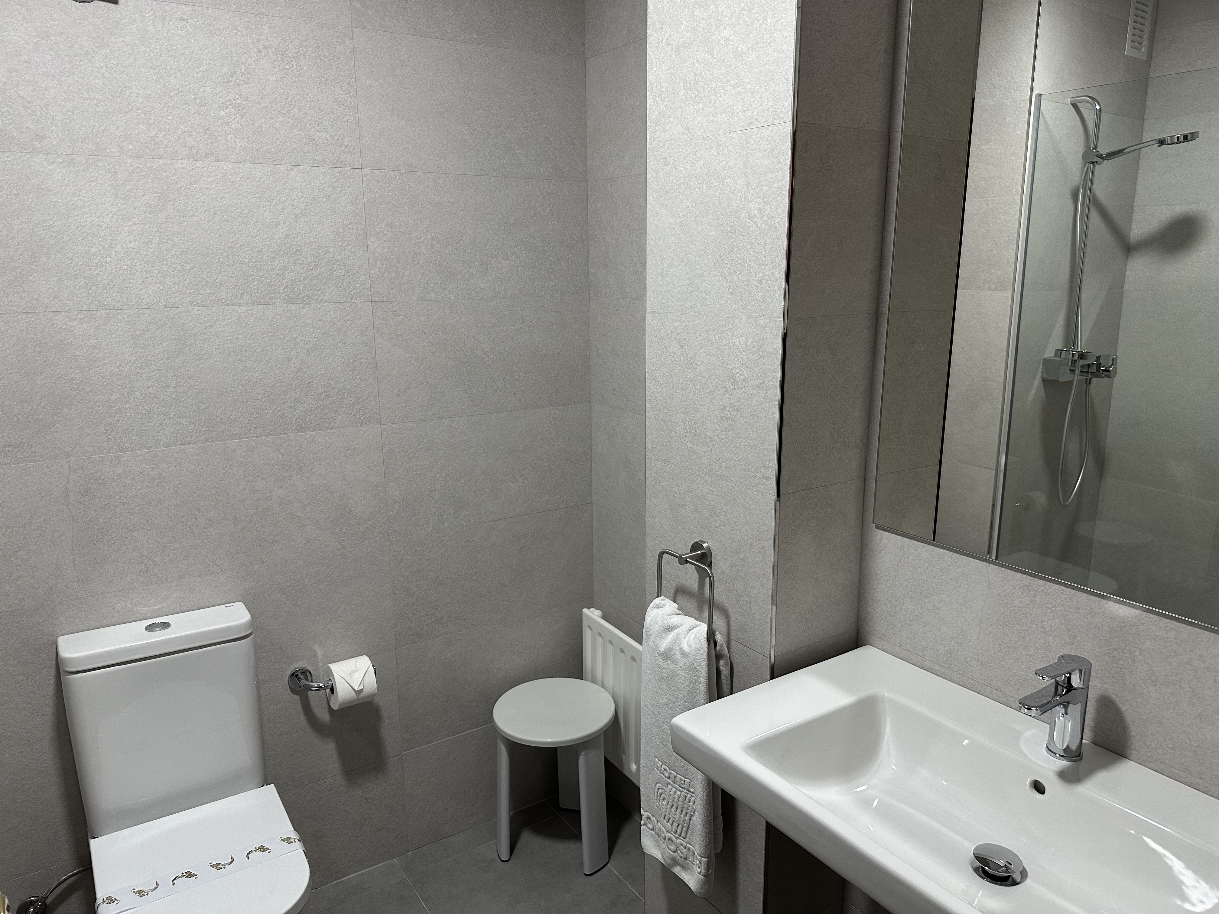 Hotel Compostela Vigo 45/50