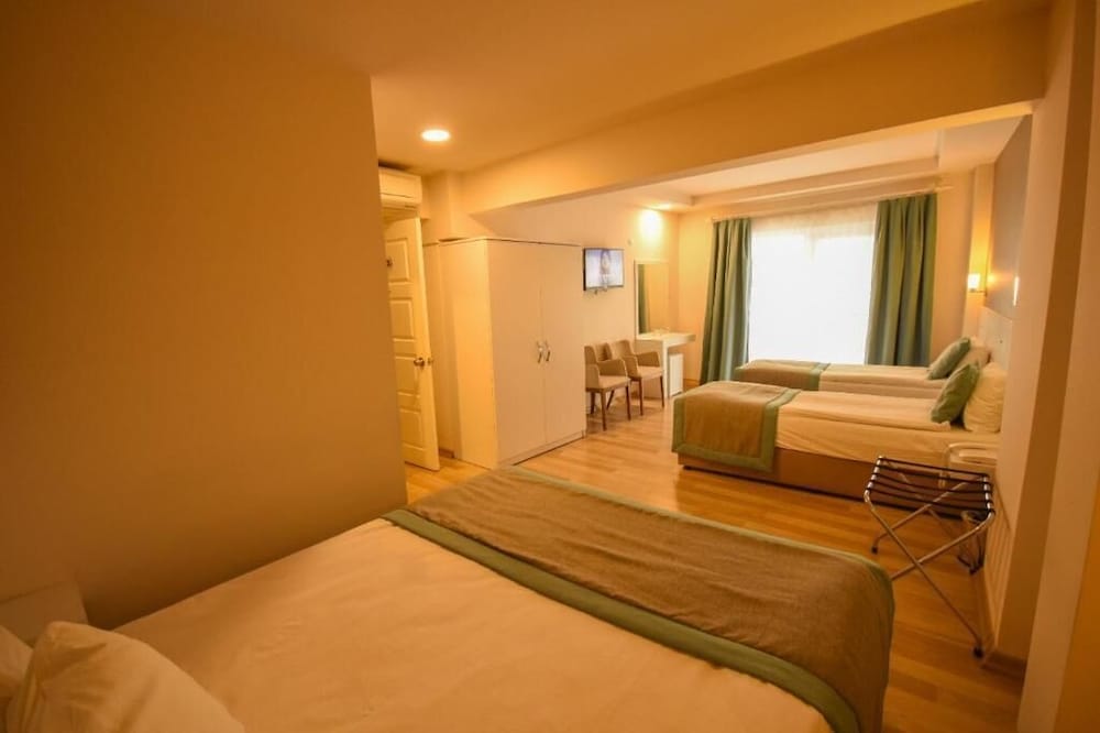 Parion House Hotel 12/19