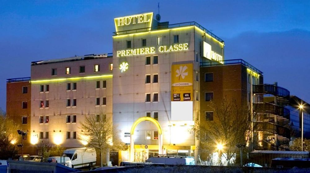 PREMIERE CLASSE PARIS OUEST - NANTERRE - LA DEFENSE 1/33