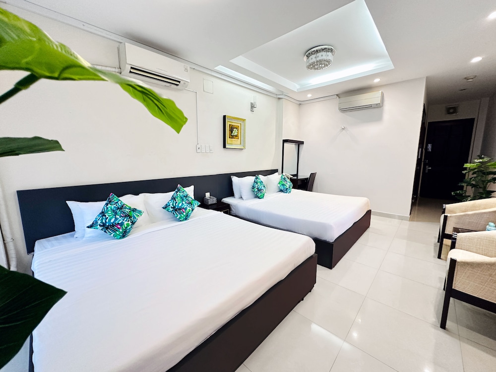 Calmette Hotel 31/50