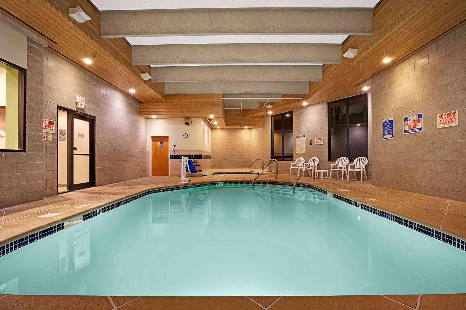 Days Inn by Wyndham Eagan Minnesota Near Mall of America 9/26