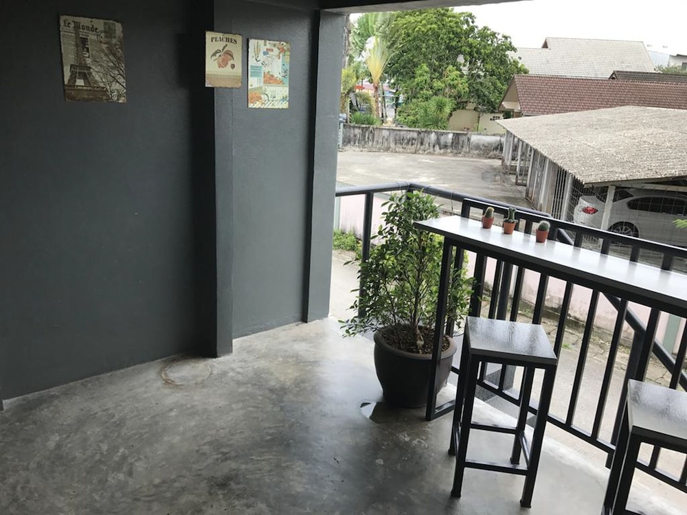Takuapa Station Hotel 39/40