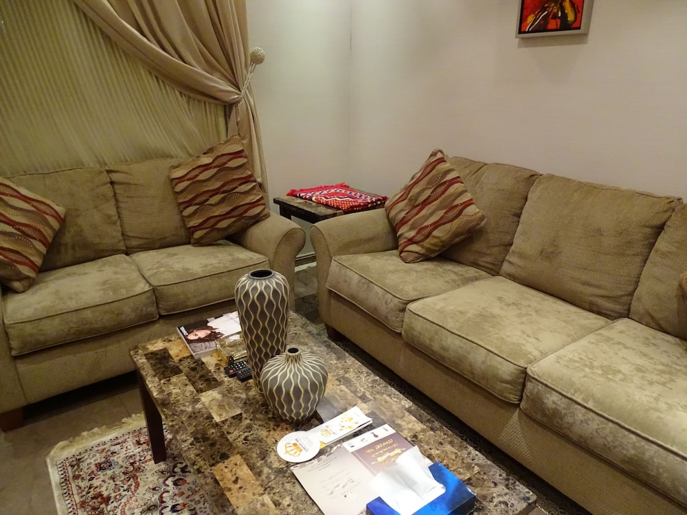 كومفورت إن أليرموك(Comfort Inn Al Yarmouk) 38/49