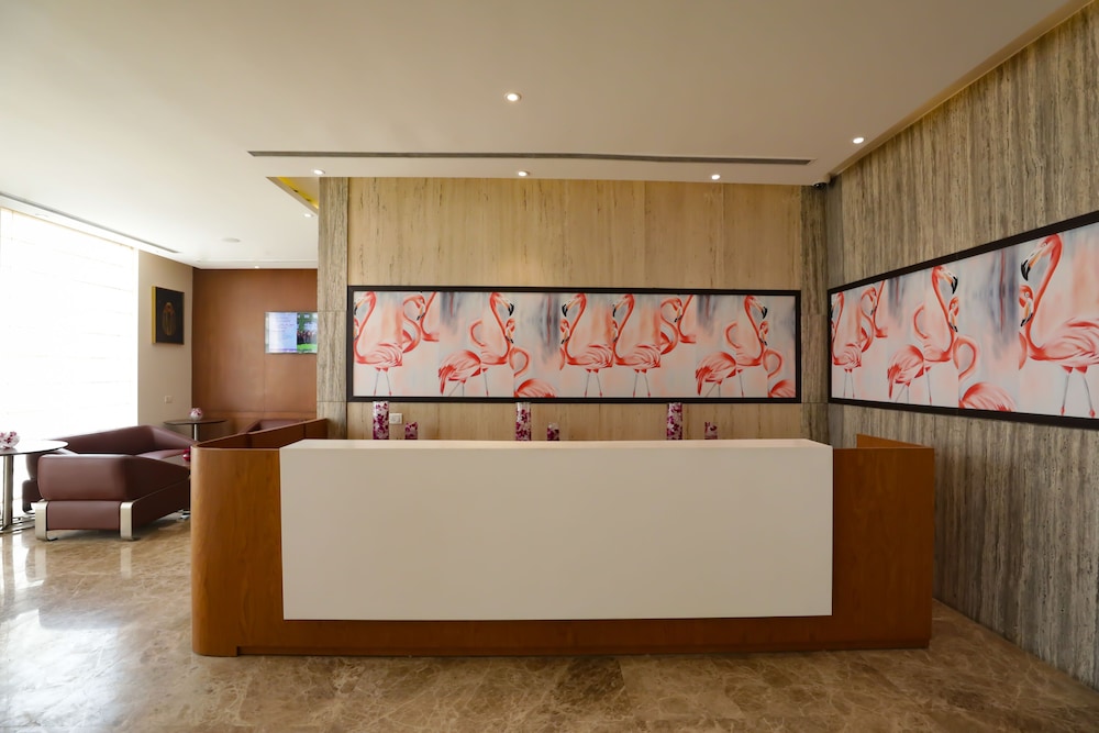 Regenta Suites Element One 14/50