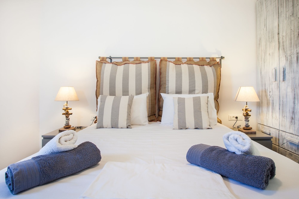 OLIVE MYKONOS VILLAS 23/73