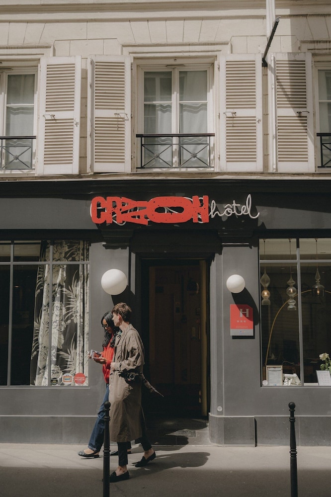 ホテル クレヨン バイ エレガンシア 写真1